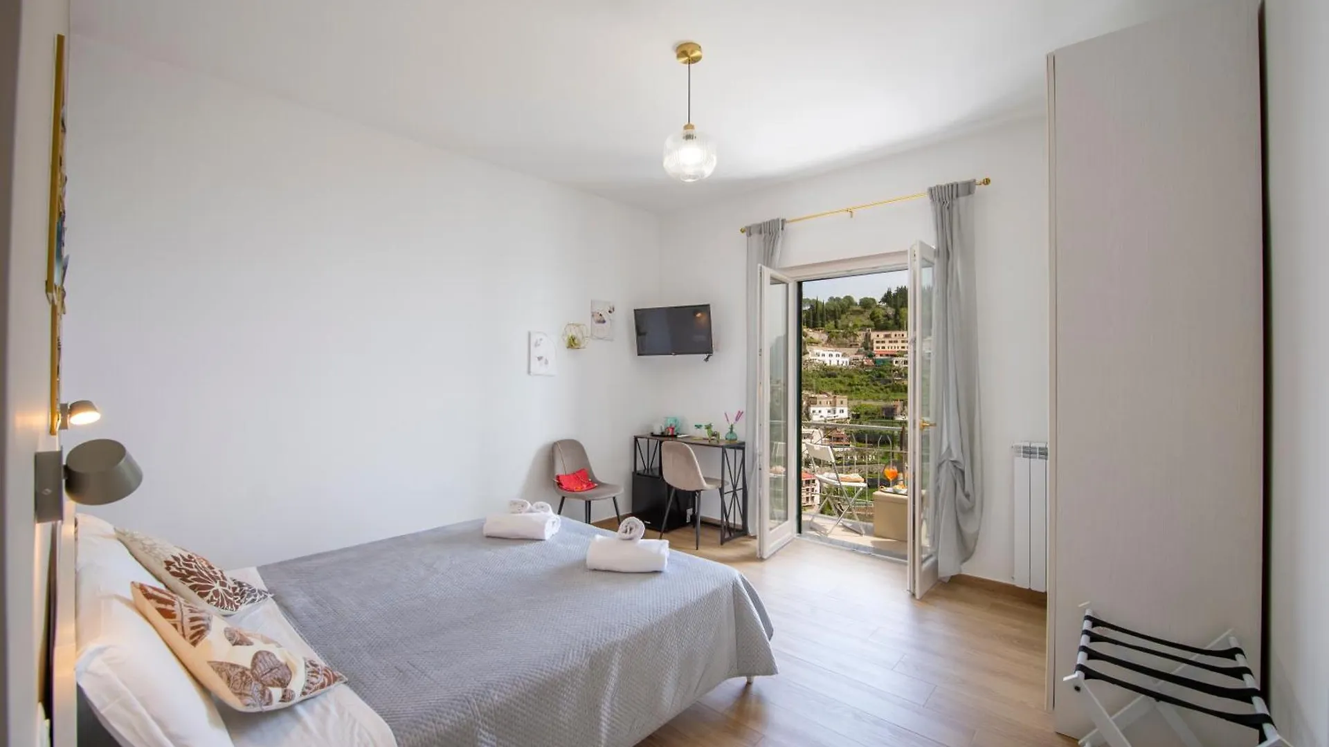 לינה וארוחת בוקר אמאלפי Malu B&B
